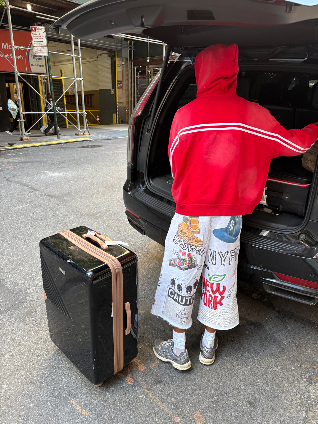 NYFW '25 "Pop Up" 3/4 Sweats